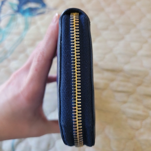 Prada wallet - Picture 7 of 8